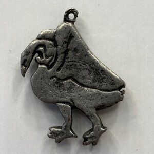 Vintage 90s Pendant Buckingham Pewter - Old Gaol Buckinghamshire Bird Vulture